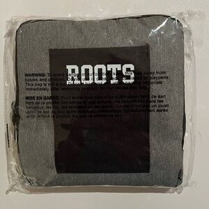 ROOTS Packable and Compressible Tote